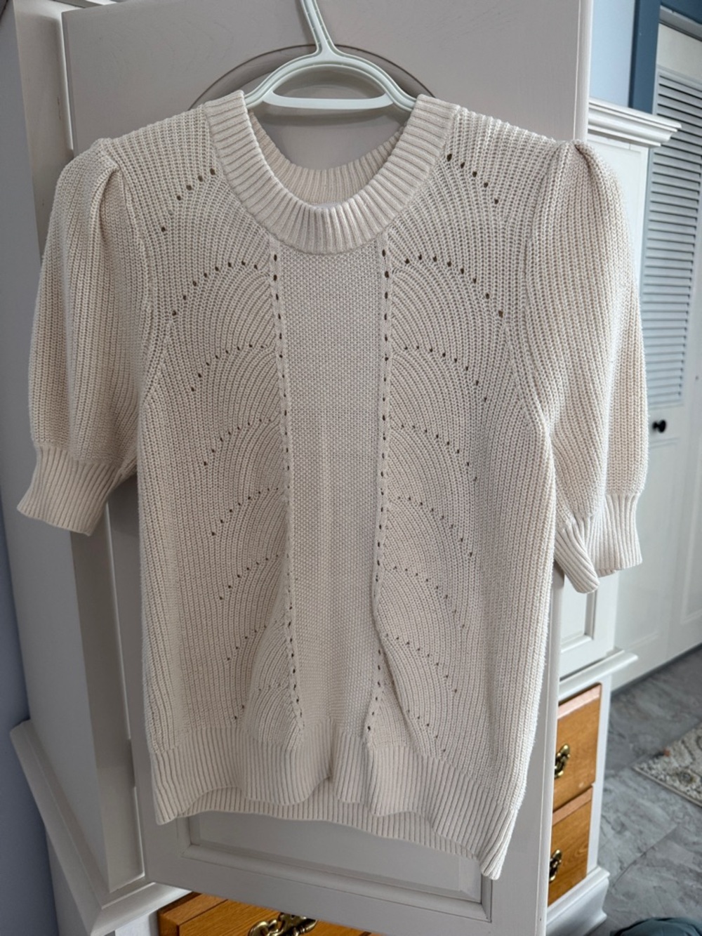 Reitmans Signature Cream Ribbed Knit Top